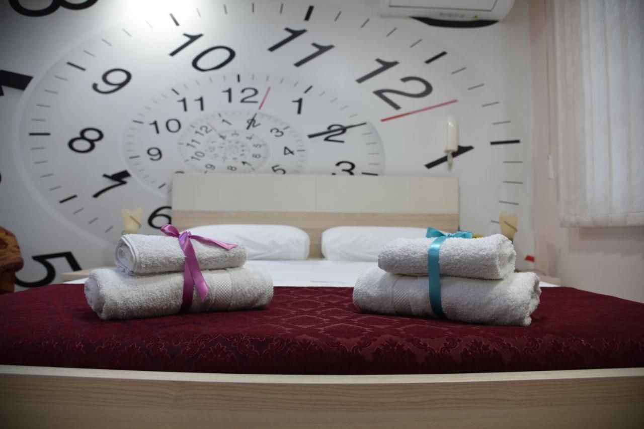 Alindro City Center Apartment ติรานา ภายนอก รูปภาพ